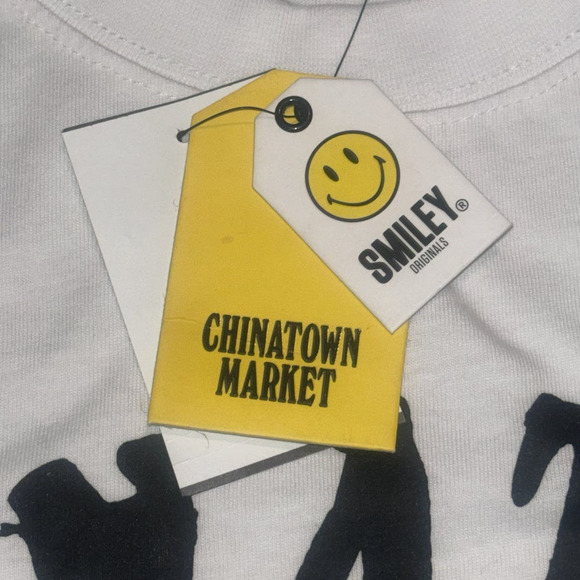 Chinatown MARKET Crumpled‎ Smiley Face T Shirt XL White Rare - Picture 4 of 7